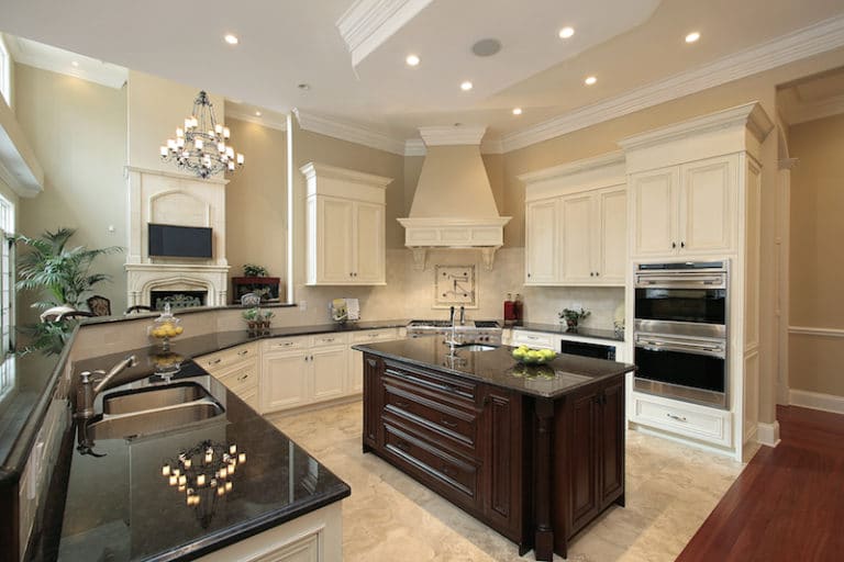 kitchen-in-contemporary-home