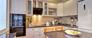kitchen countertops clutter free