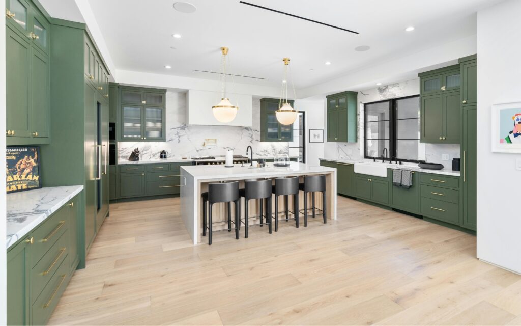 What Are The Best Kitchen Cabinet Colors in 2025?