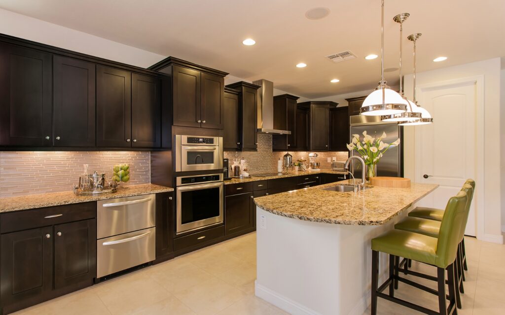 Granite Versus Solid Surface for Kitchen Countertops: Your Complete Guide