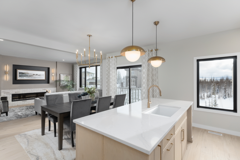 Eryn - Maple Cornsilk